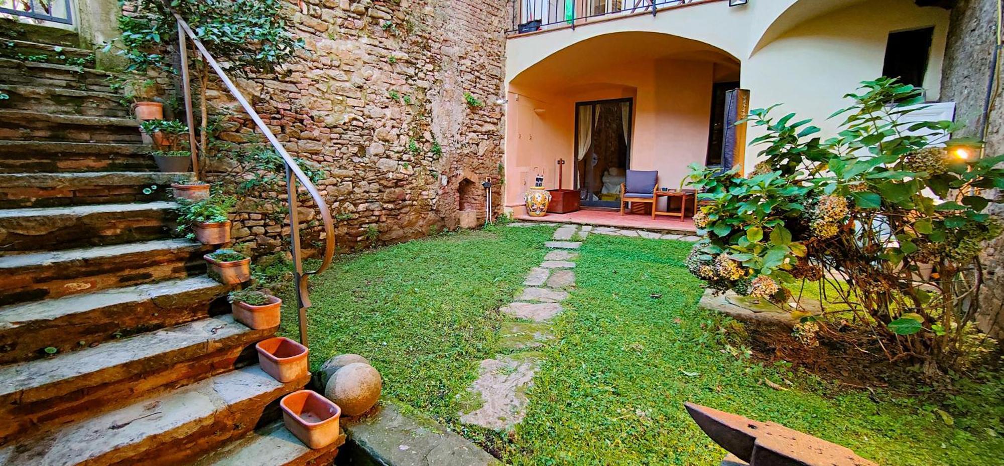 Il Patio Apartment Arezzo Luaran gambar