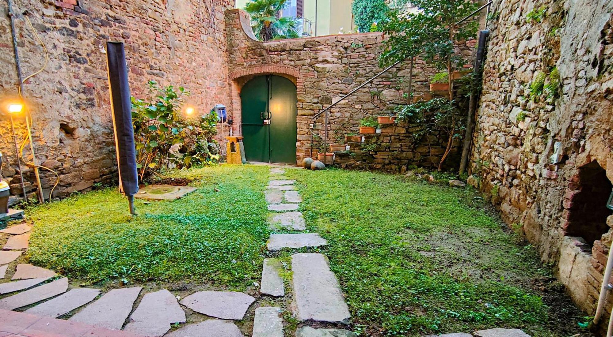 Il Patio Apartment Arezzo Luaran gambar